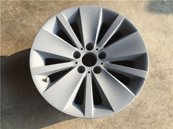 土豪金改色修復(fù)前