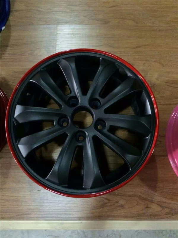 輪轂彩繪修復(fù)前